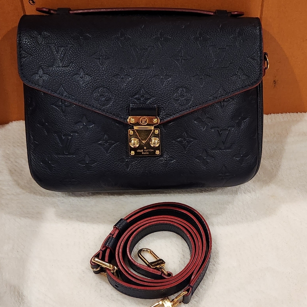 Pochette metis in empreinte leather